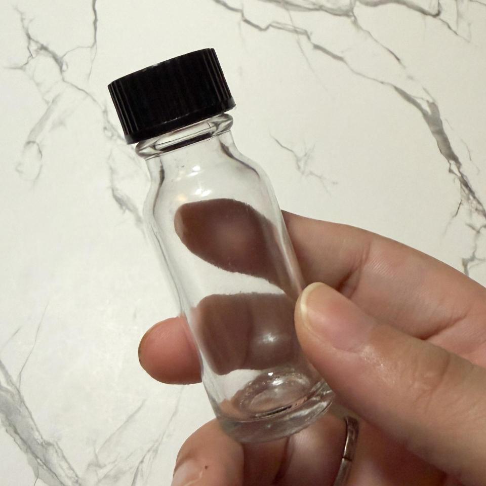 CLEARANCE: 15ml Boston Round Clear Bottles 5 Count
