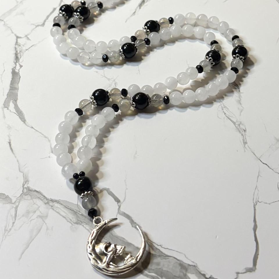 White Jade and Onyx Melinoe Prayer Beads