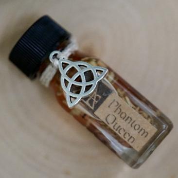 PHANTOM QUEEN: Ritual Oil for The Morrigan, Celtic Goddess of War, Fate, and Death