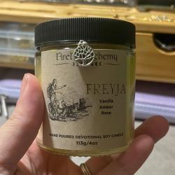 CLEARANCE: 4oz Freyja Candle (Discontinued Model)
